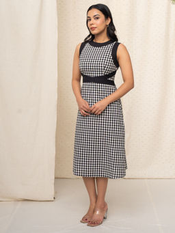 Notch Above - Claire Midi Dress