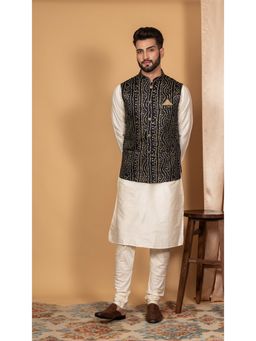 KISAH - Men Navy Blue Kurta Jacket Set (Set of 3)