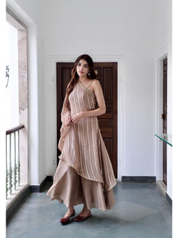 Taro India - Beige Sunehri Solid Barlet With Top and Pant Co-ords