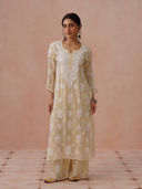 Beige color option, Currently selected