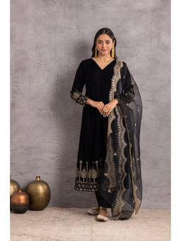 SEW - Black Velvet Kurta and Pant with Organza Dupatta