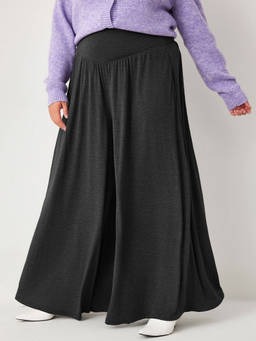 Cider - Solid Jersey Middle Waist Ruffle Pocket Wide Leg Trousers Curve & Plus