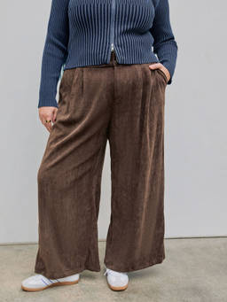 Cider - Corduroy High Waist Solid Pleated Wide Leg Trouser Curve & Plus