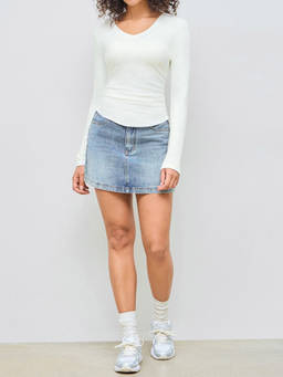 Cider - Thermal Cotton-blend V-neck Solid Ruched Long Sleeve Tee