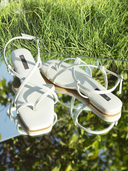 W - Pastel Green Solid Square Toe Flat