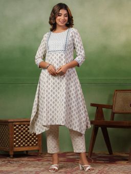 SPAN - Off White A-Line Printed Kurta & Pant