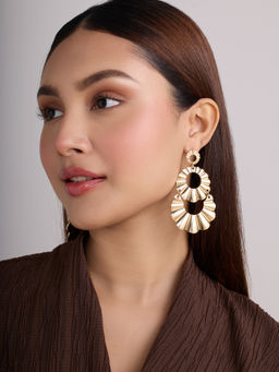 Pipa Bella by Nykaa Fashion - Gold Textured Circular Large Drop Earrings