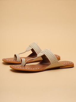 ERIDANI - Deeya OffWhite Festive Kolhapuri