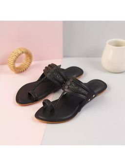 AUZORI - Women Kohl Black Kolhapuri - Black