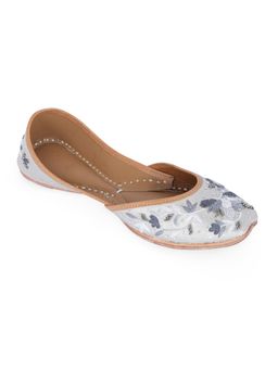 NR by Nidhi Rathi - Grey Silver Handcrafted Leather Ethnic Juttis