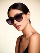 Grey color option, Currently selected