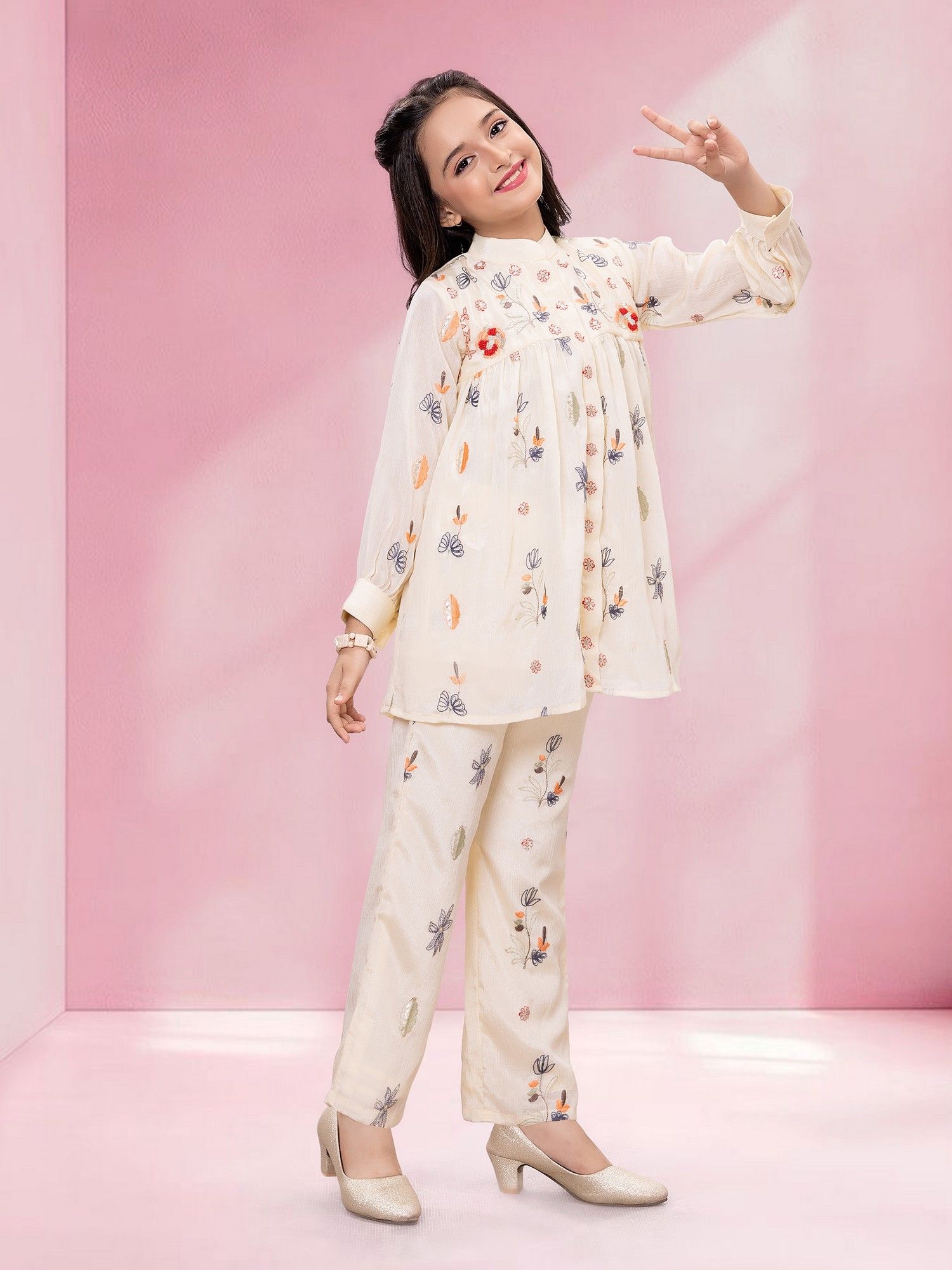 Cream Woven Rayon Thread Embriodery Co-ord Set