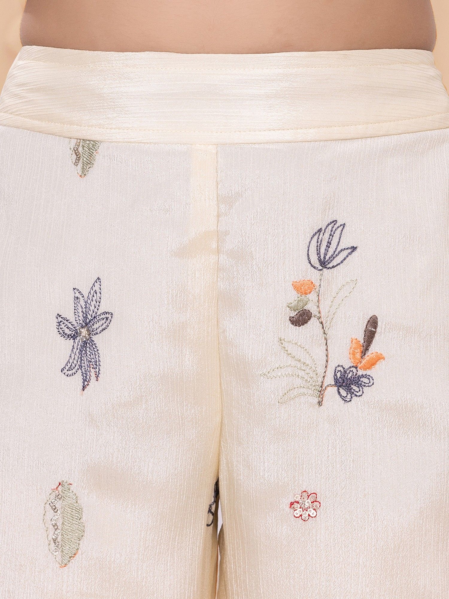 Cream Woven Rayon Thread Embriodery Co-ord Set
