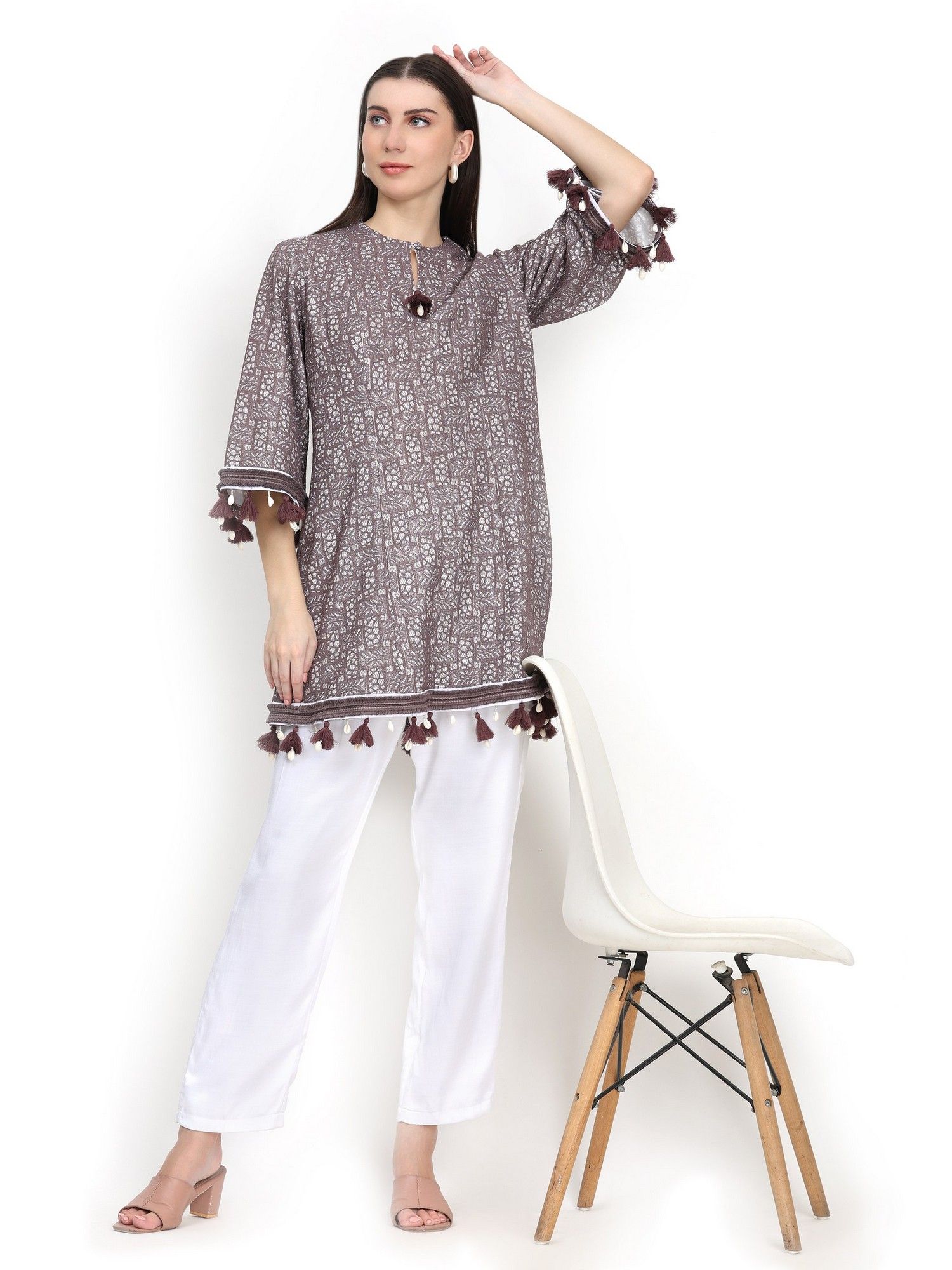 Shina Relaxed Fit Kurta with Pant