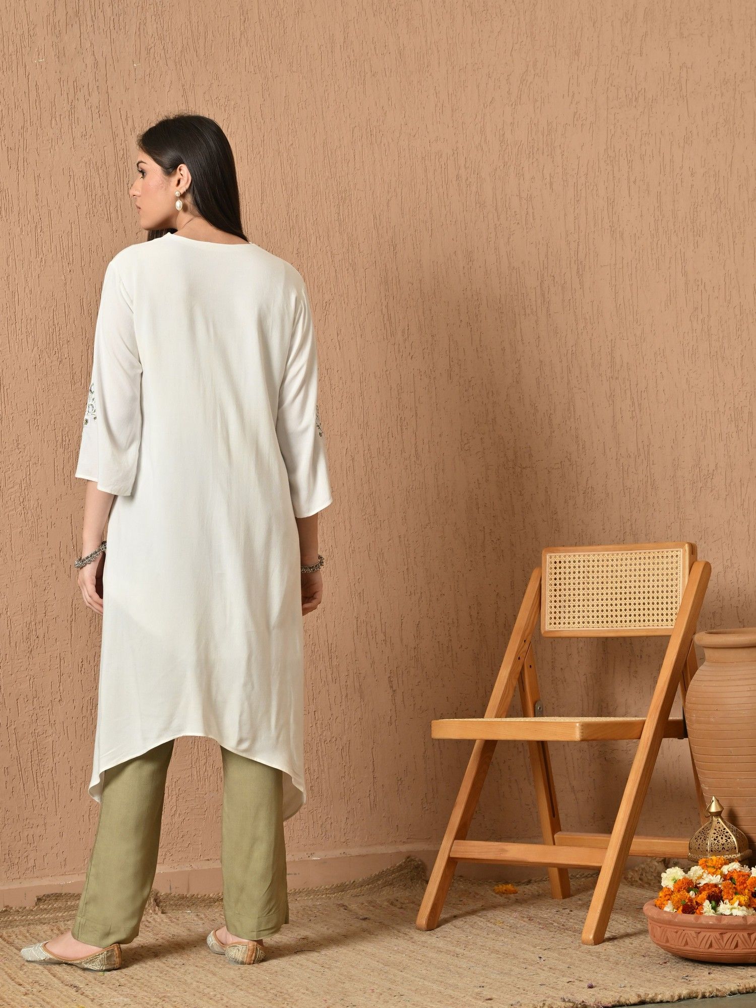 Rubisha Embroidered Rayon Kurta with Pant