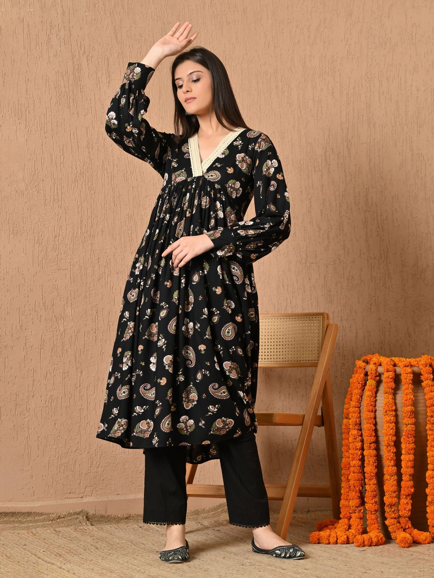 Isleen Flared Fit Printed Cambric Kurta with Pant