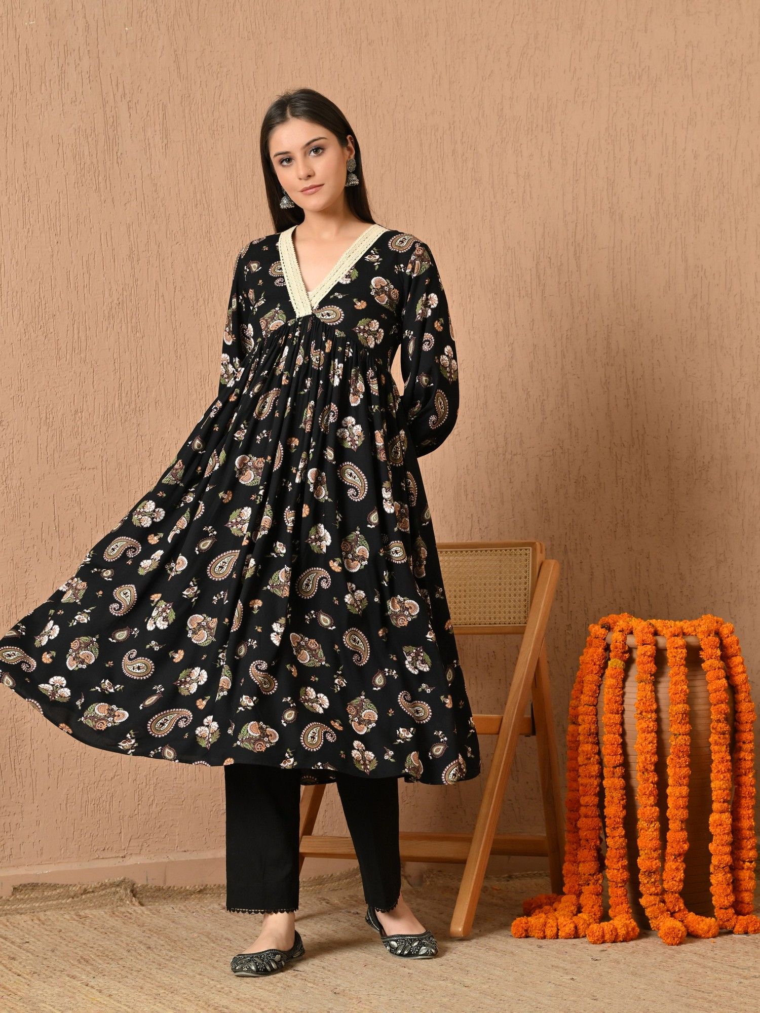 Isleen Flared Fit Printed Cambric Kurta with Pant
