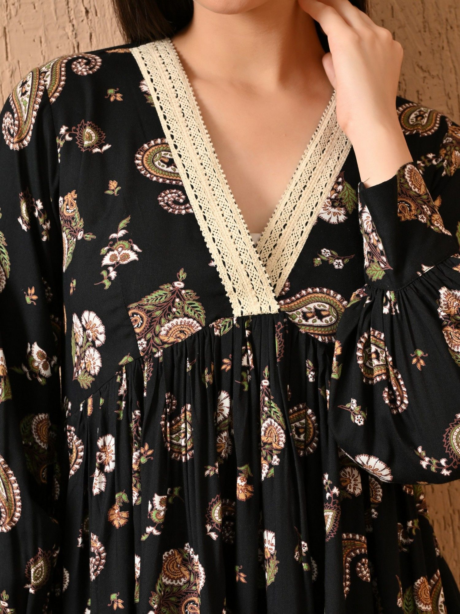 Isleen Flared Fit Printed Cambric Kurta with Pant