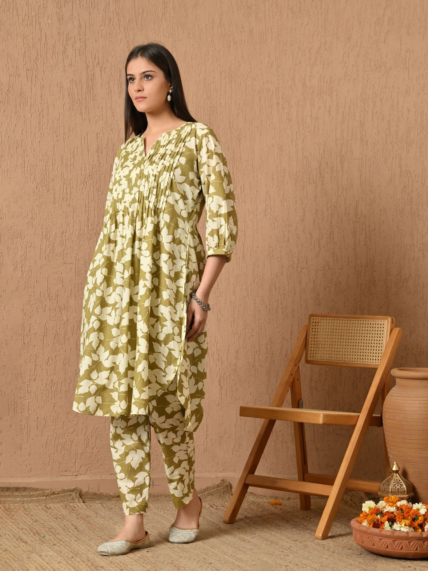 Thridha Flared Fit Printed Cambric Kurta with Pant