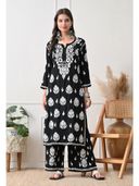 Black color option, Currently selected
