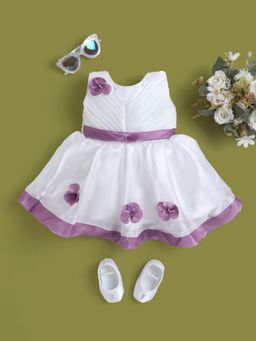 Blabber - White Tissue Woven Sleeveless Flower Applique Frock With Booties