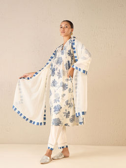 Shivani Bhargava - Blue Floral Kurta with Pant and Dupatta (Set of 3)
