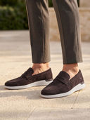 Brown color option