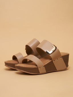 ERIDANI - Akyra Casual Wedges Beige