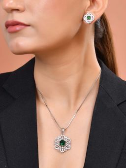 VOJ - Silver Plated Floral Shaped Green Circular Necklace Set