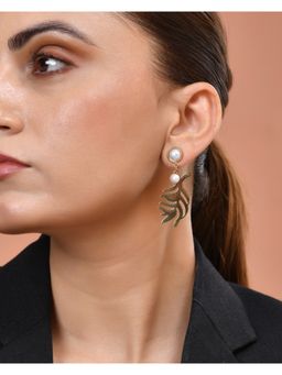 VOJ - White Gold Plated Leaf Designed Pearl Earrings
