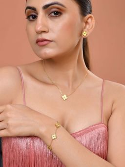VOJ - Gold Plated Floral Design Jewellery Set