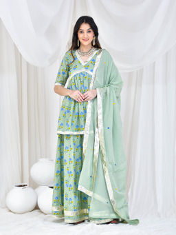 Bannhi - Green Printed Kurti With Skirt And Dupatta (Set of 3)