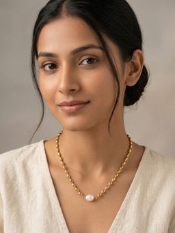 RACHIVA - 18K Gold Plated Oval Bead Chain Single Pearl Necklace