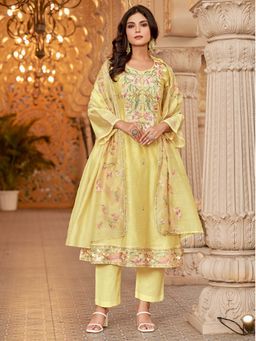 Varanga - Floral Motif Thread Embroidered Kurta with Pant and Dupatta (Set of 3)