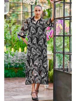 dash and dot - Black Monochrome Embroidered Lace A-Line Dress