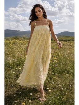 dash and dot - Flowing Embroidered Cream Midi Dress
