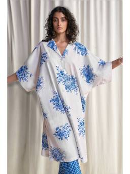 dash and dot - Blue Linen Porcelain Motif Print Longline Shirt