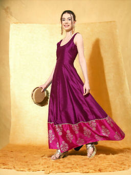 Ahalyaa - Ethnic Motifs Printed Maxi Dress