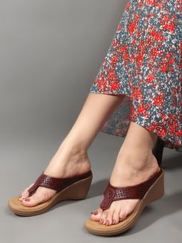 VYSTIQ - Women Maroon Stylish Wedges Heel