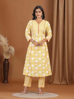 Cotton Culture - Women Yellow Floral Printed Cotton A Line Kurta with Pant