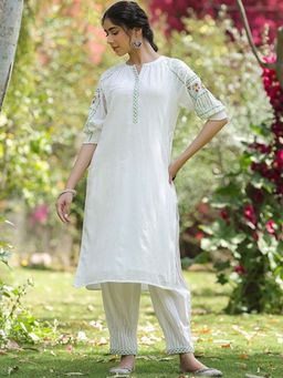 SAVI - Women White Cotton Embroidered Designer Kurta with Pant