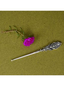 SABERA - Silver Mor Pankh Tilak Stick - A Sacred Touch of Tradition