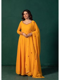 NUD - Daisy Yellow Rhombus Back Anarkali Kurta With Dupatta (Set of 2)