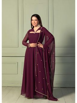 NUD - Sugar Plum Blossom Cutout Anarkali Kurta With Dupatta (Set of 2)