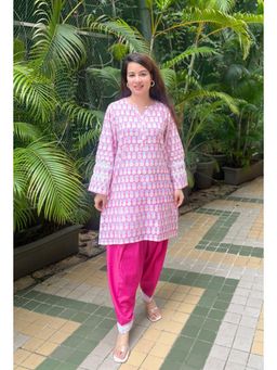 RANGREZA ETHNIC - Pineapple Pink Treat Kurta with Salwar (Set of 2)