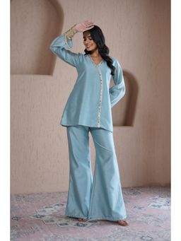 Alaya by Stage3 - Alaya Resham Blue V-Neck Kurta (Set of 2)