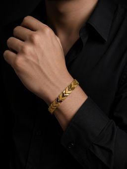 AANURA - Men 18K Gold Plated Chevron Anti Tarnish Waterproof Steel Bracelet