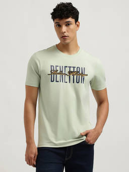 United Colors of Benetton - Men Green Regular Fit Crew Neck Typography T-shirt