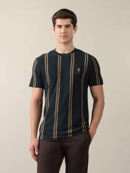 U.S. POLO ASSN. - Men Navy Blue Vertical Striped Regular Fit T-shirt