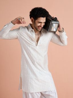 KISAH - Men White Viscose Embellished Pathani Kurta